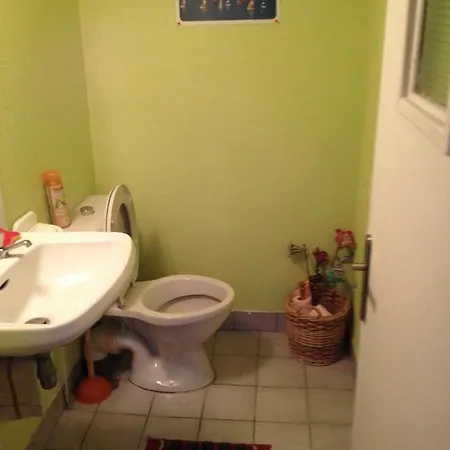 La Petite Maison De Λα Ροσέλ